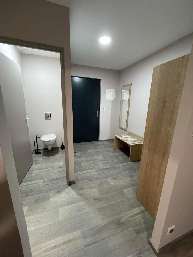 Hotel Maas Val-de-Meuse Εξωτερικό φωτογραφία